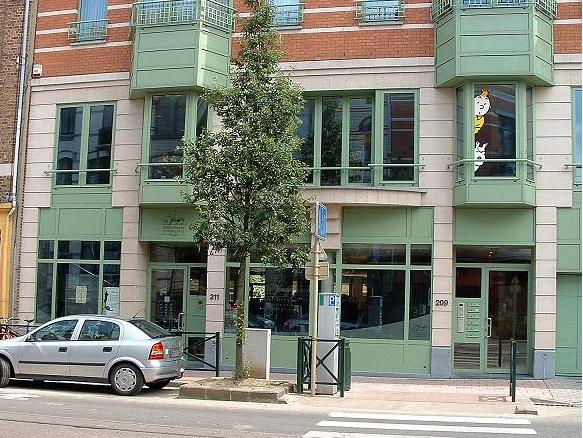Devanture de la Bibliothèque