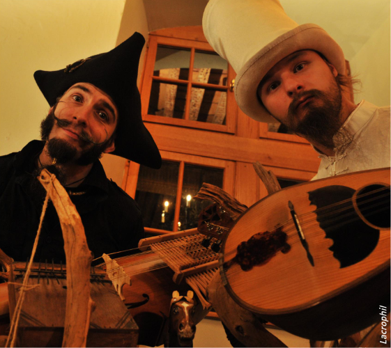 Photo d'un musicien et d'un conteur