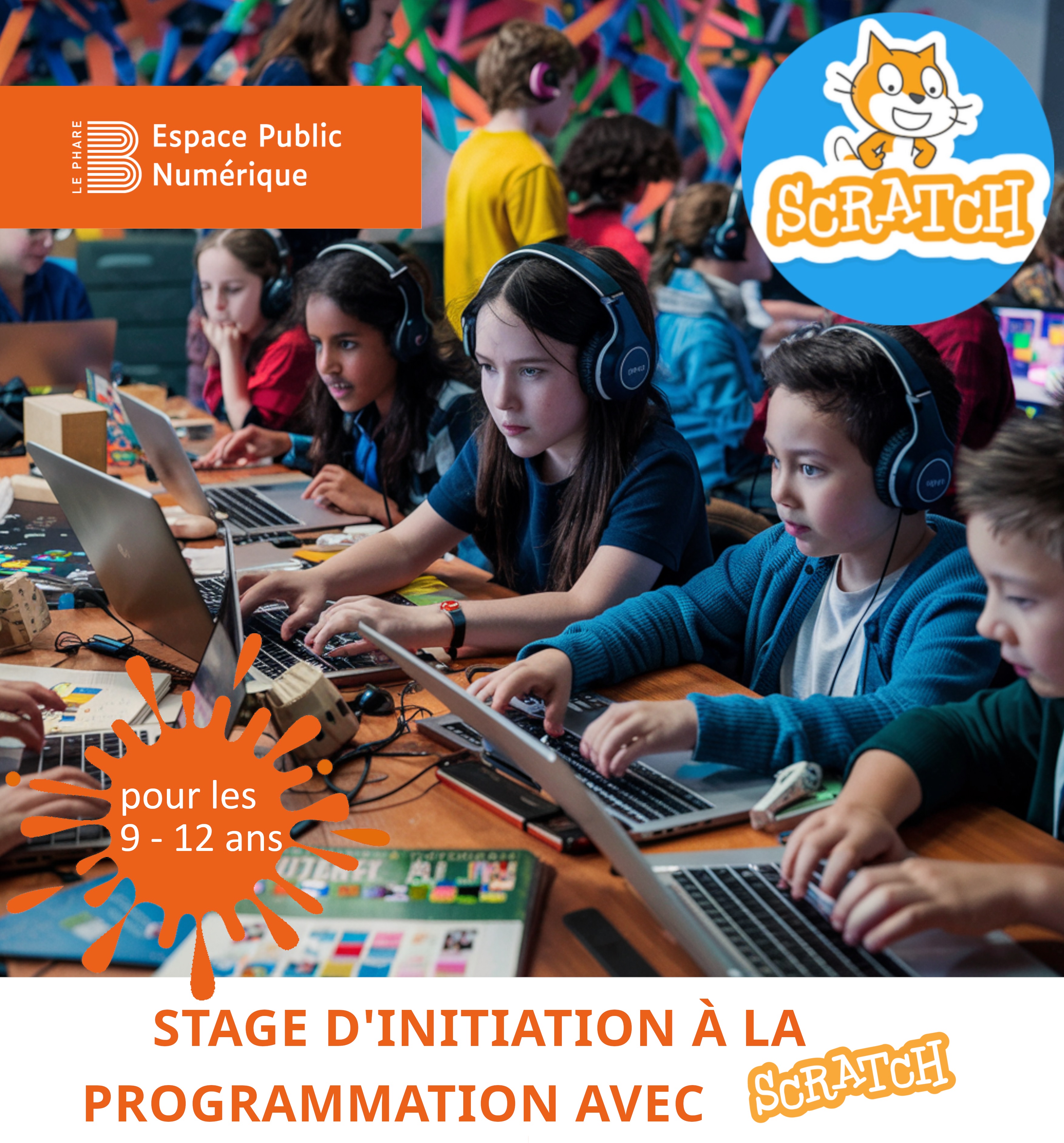 Enfants derrière des ordinateurs